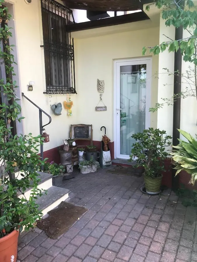 B&B La Sciguetta Magenta Bed & Breakfast
