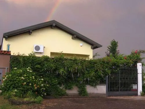 B&B La Sciguetta Magenta 0*,  Italy